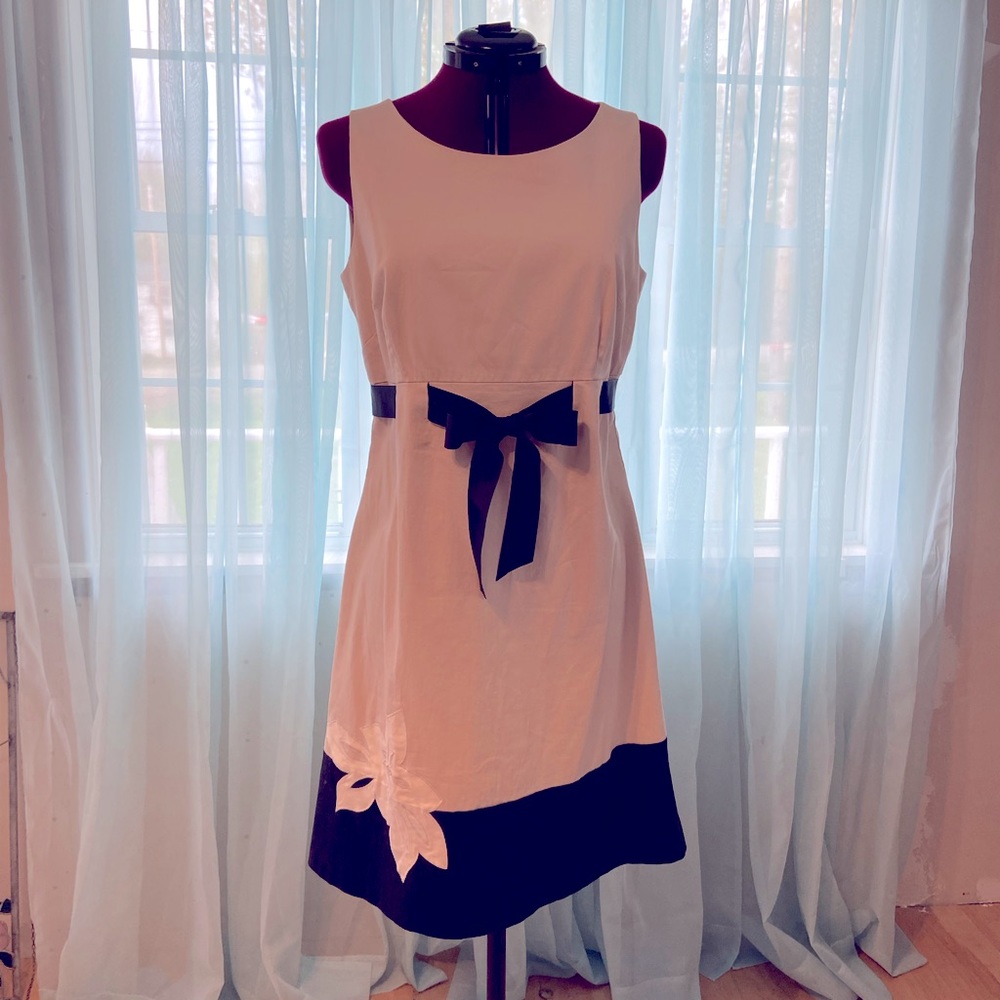 R&K Originals sleeveless dress.